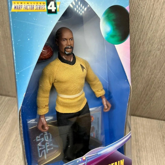 Star Trek Warp Factor Series 4: Capt. Benjamin Sisko Action Figure - Playmates - Picture 2 of 8